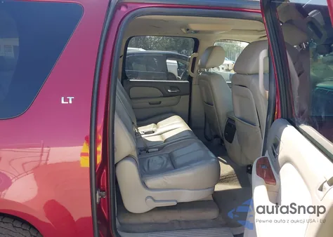 2010 Chevrolet Suburban 1500 Lt1 from USA, damaged, VIN 1GNUKJE33AR134610